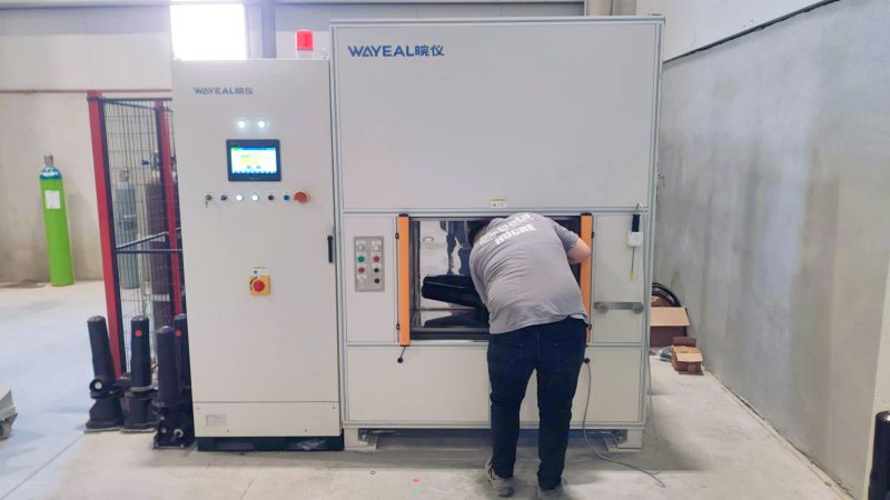 Vacuum chamber leak detection equipment for automated production quality control